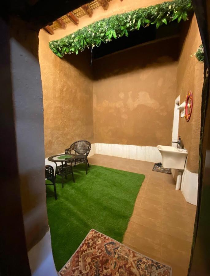 Heritage Guest House Shaqra نُزُل تُراثي ภายนอก รูปภาพ