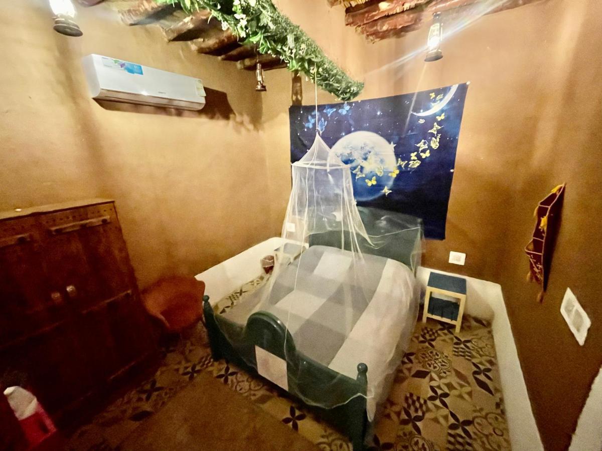 Heritage Guest House Shaqra نُزُل تُراثي ภายนอก รูปภาพ