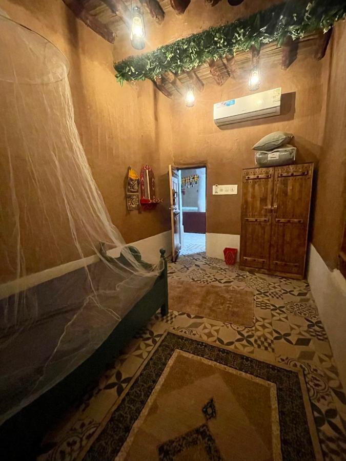 Heritage Guest House Shaqra نُزُل تُراثي ภายนอก รูปภาพ